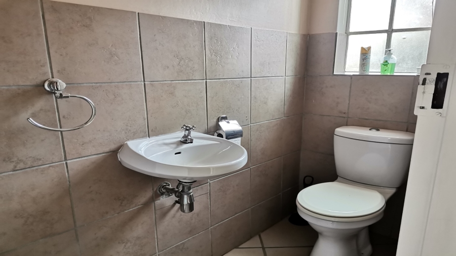 2 Bedroom Property for Sale in Potchefstroom North West